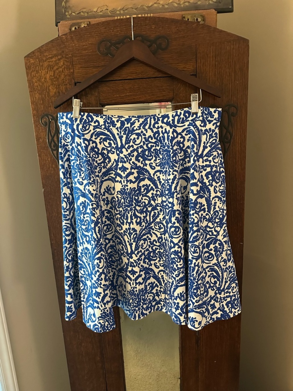 Blue and White Printed Paisley Swirl Printed A-Line Skirt Pockets - Size XL